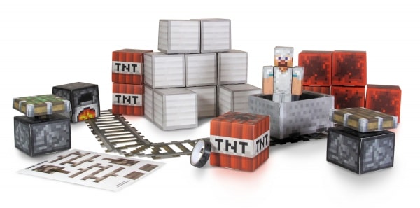 Конструктор бумажный MINECRAFT PAPERCRAFT - Игровой мир "Вагонетка и ТНТ" 48 деталей